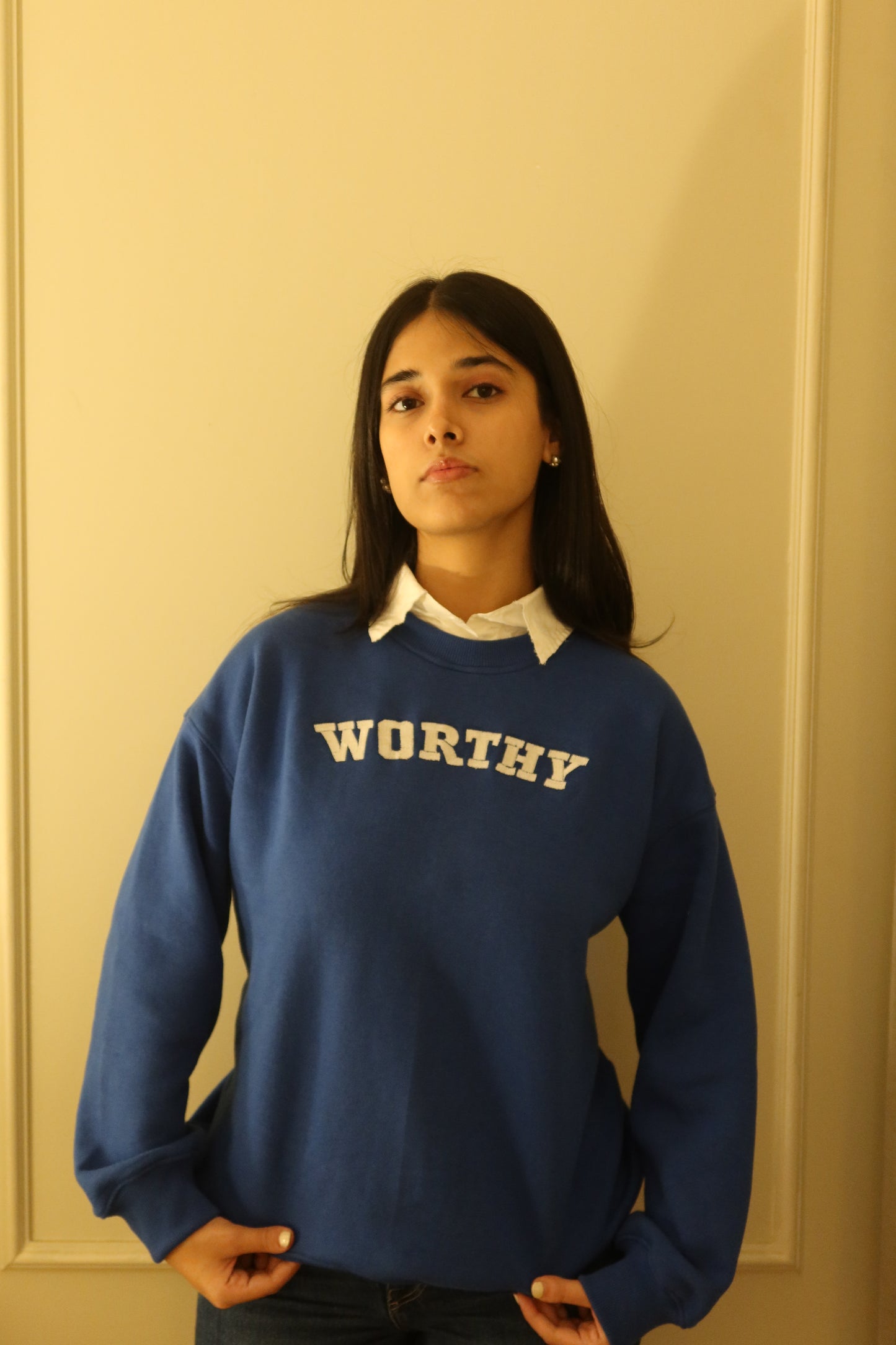 Worthy Collar Sweatshirt